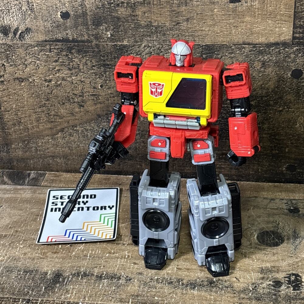 Transformers Legacy Voyager Autobot Blaster Figure MISSING EJECT FIGURE USED